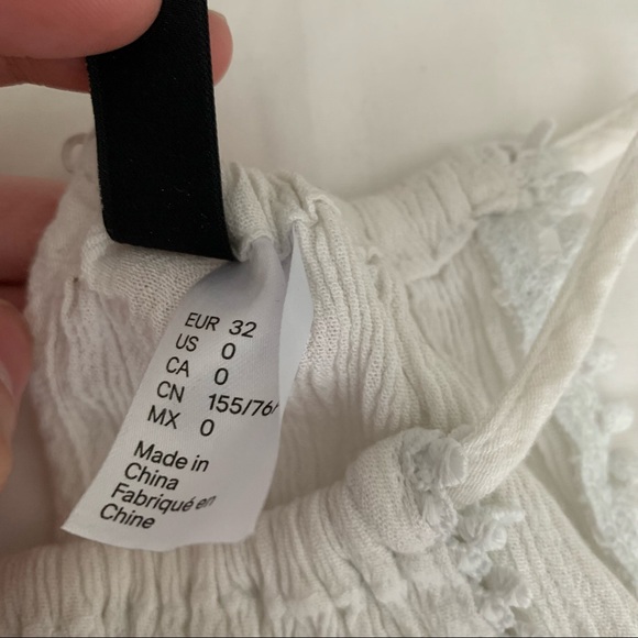 Halter top - Picture 3 of 3